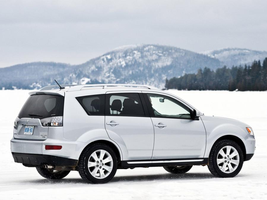  Mitsubishi Outlander 2009 года  (US) (фото 6 из 41)